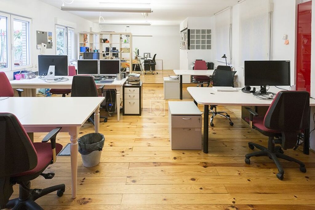 ELOO OFFICES - COWORKING